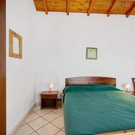 Apartment La Cicala 4 *