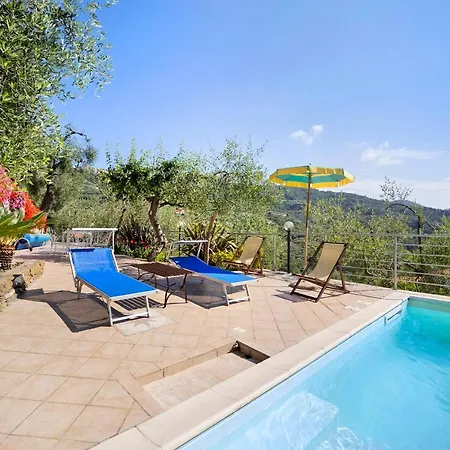 Apartment La Cicala 4 *
